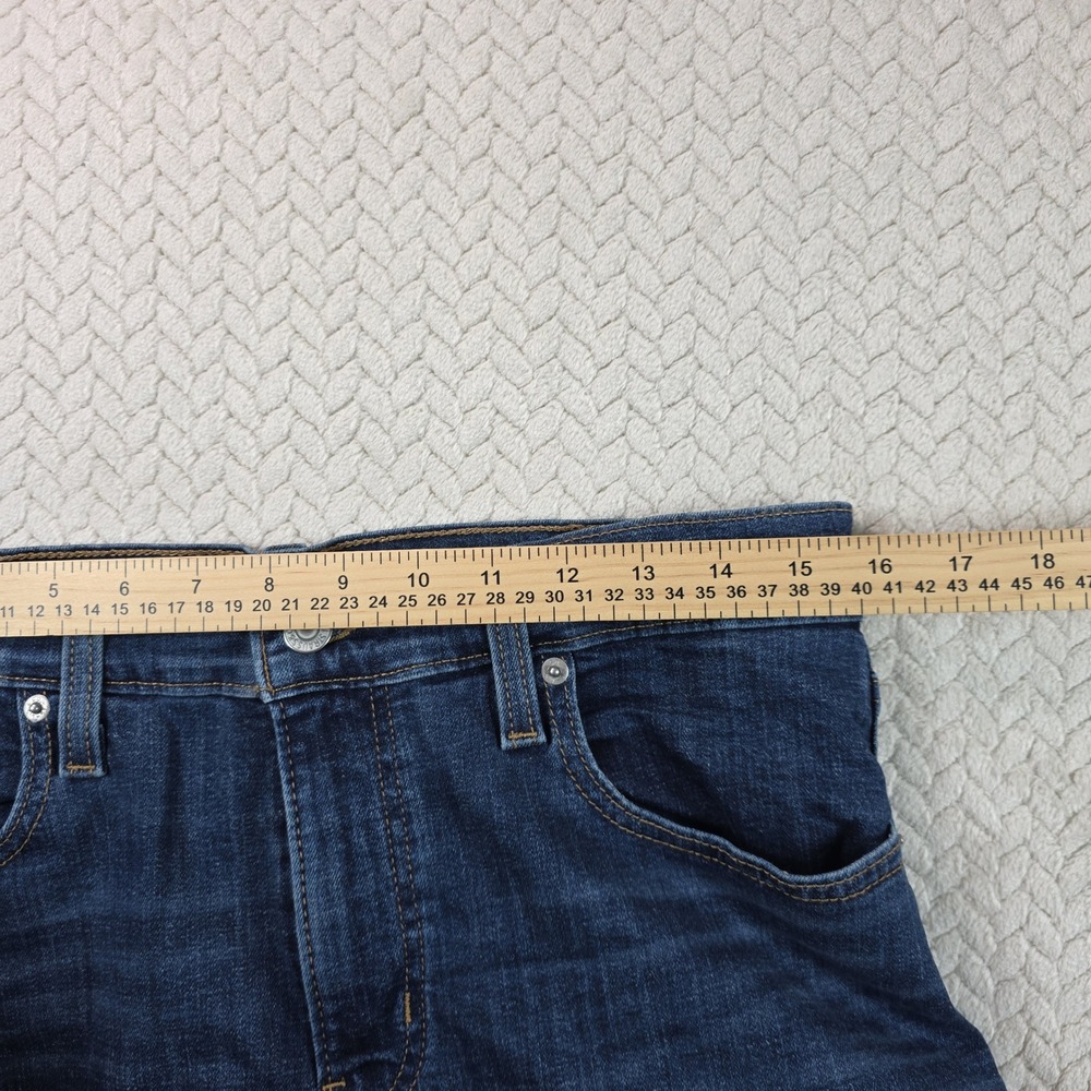 Levis Womens Mid Length Shorts Dark Wash Cuffed Denim Jean Shorts 30 - Picture 5 of 7